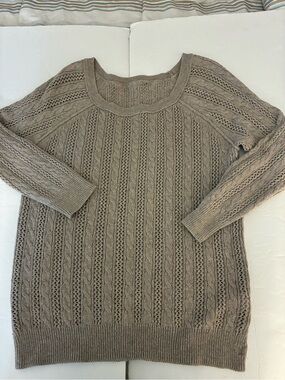 American Eagle Cable Knit Sweater Tan M Y2K Neutral Preppy Stretch Comfy Classic